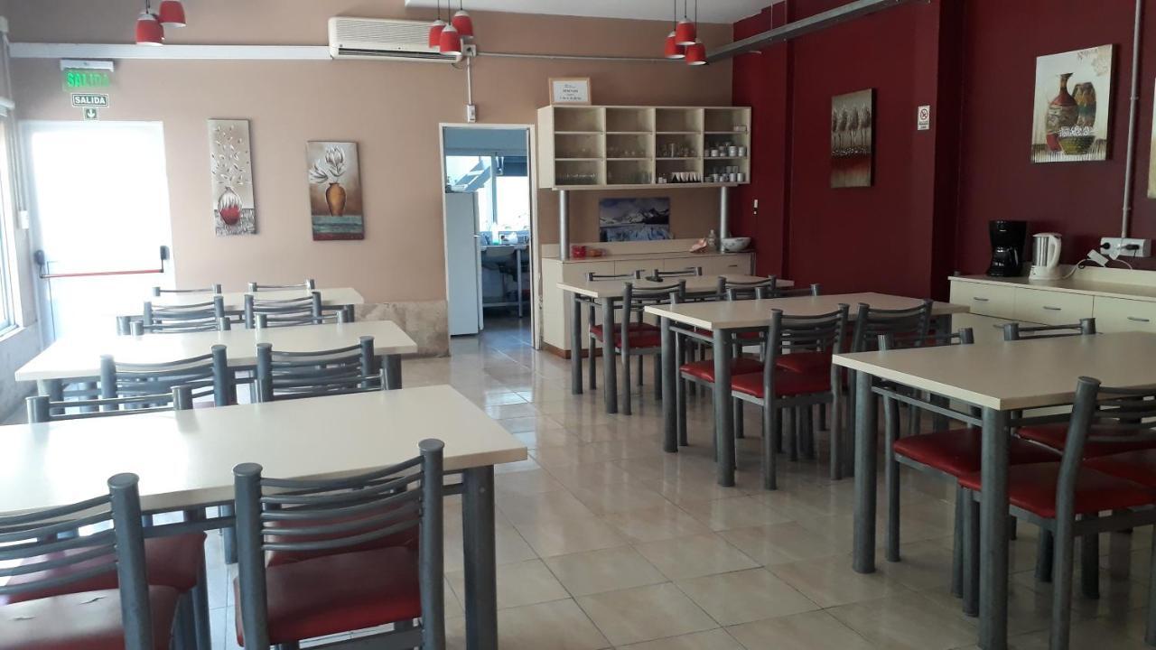 Hostel Puerta De Hierro Villa Alsina Экстерьер фото